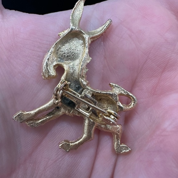 VINTAGE donkey gold tone pin *missing some rhinestones* - Picture 5 of 15